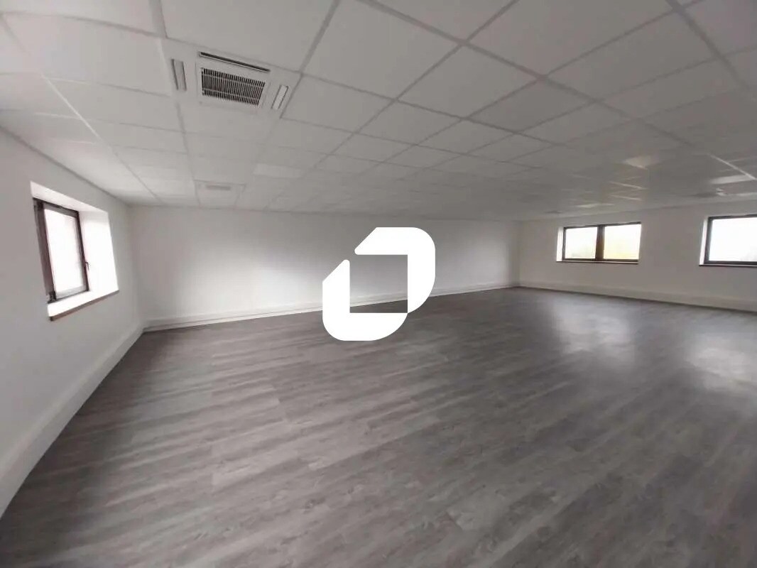 Flex in SAINT-OUEN-L'AUMONE for lease Interior Photo- Image 1 of 11