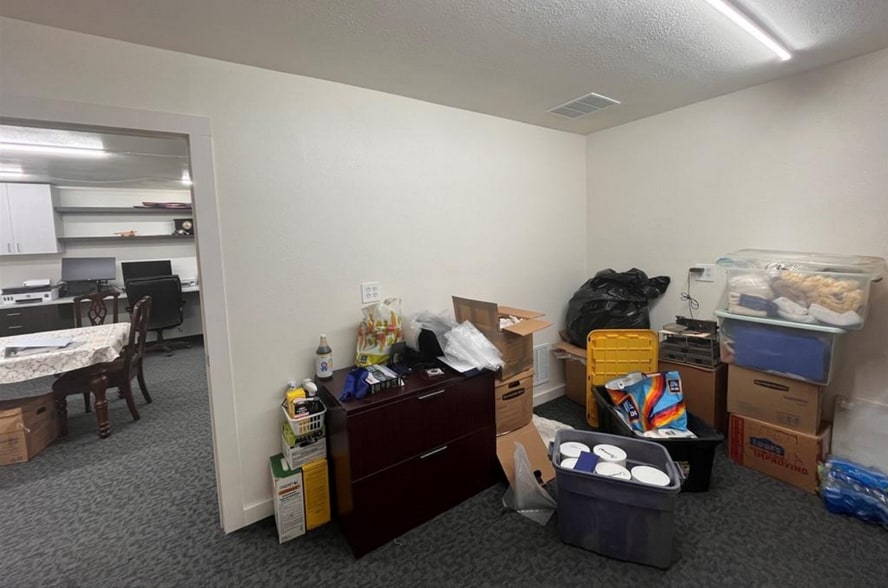 2428 N US Highway 169, Coffeyville, KS à vendre - Photo du bâtiment - Image 3 de 12