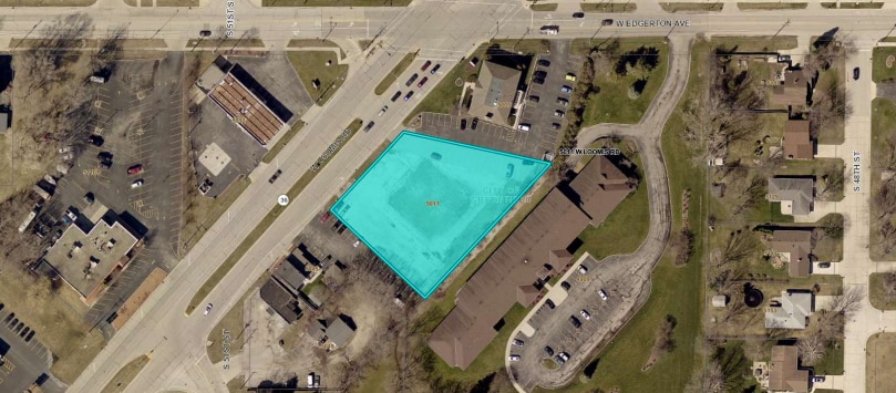 5011 W Loomis Rd, Milwaukee, WI à vendre - Aérien - Image 2 de 2