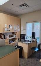 7851 Dufferin St, Vaughan, ON for lease Interior Photo- Image 2 of 9