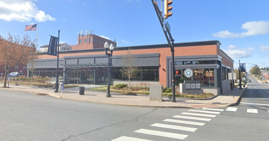 1 E Main St, Ephrata, PA for lease Interior Photo- Image 1 of 4