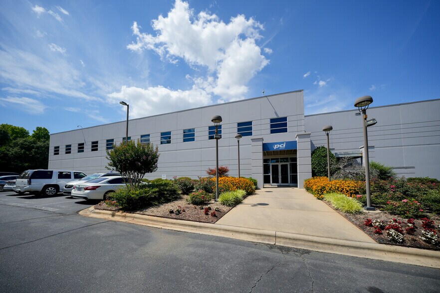 11632 Harrisburg Rd, Fort Mill, SC à vendre - Photo du bâtiment - Image 1 de 29