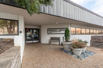 301 Sovereign Ct, Manchester, MO for lease Interior Photo- Image 1 of 1