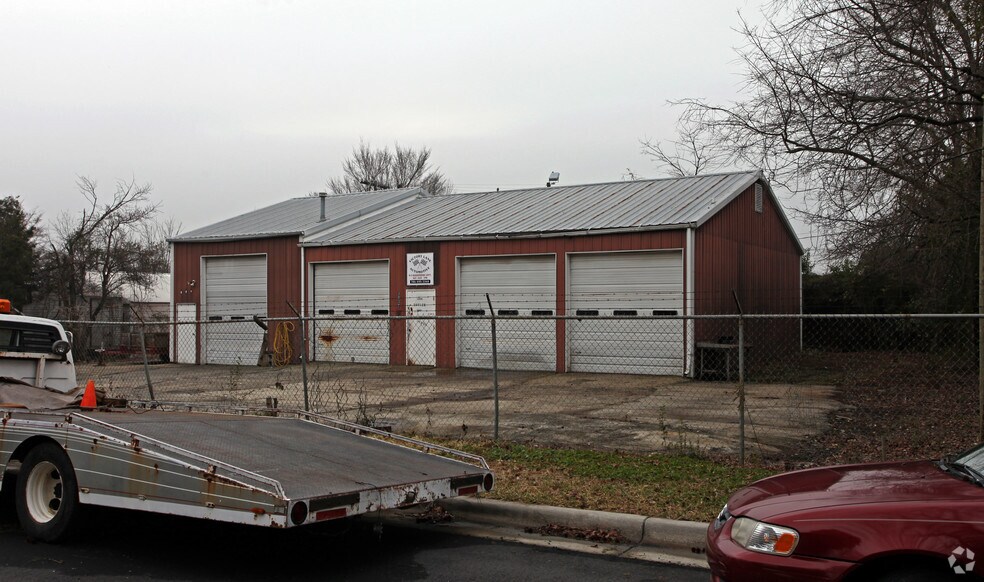 3837 Louisiana Ave, Charlotte, NC for sale - Building Photo - Image 3 of 3