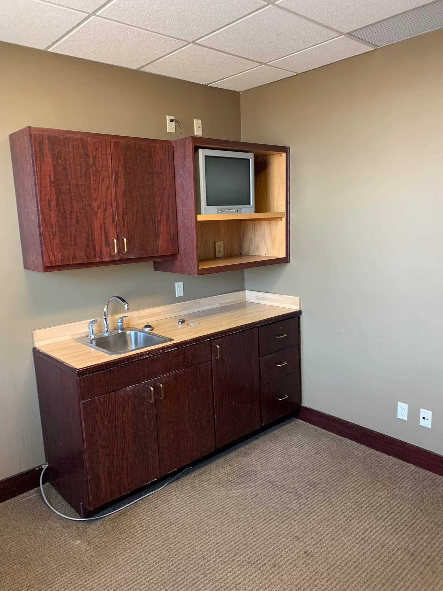 103 E State St, Mason City, IA à louer Photo intérieure- Image 1 de 6