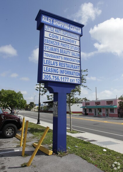 5600-5650 NE 2nd Ave, Miami, FL à louer - Photo du bâtiment - Image 3 de 7