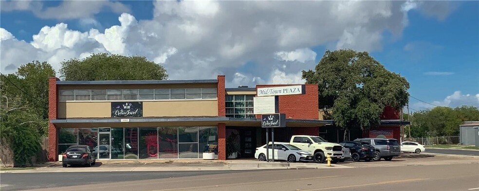 2001 S Staples St, Corpus Christi, TX for sale - Building Photo - Image 2 of 25
