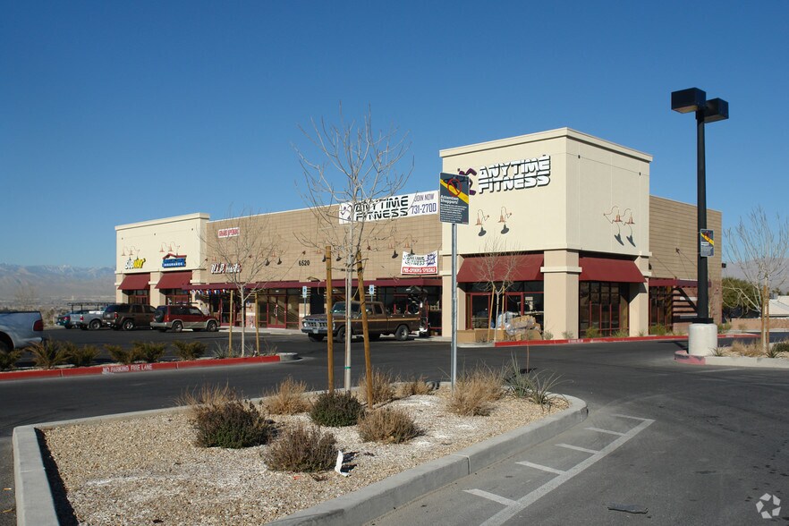 6520 E Lake Mead Blvd, Las Vegas, NV à louer - Photo du bâtiment - Image 3 de 6