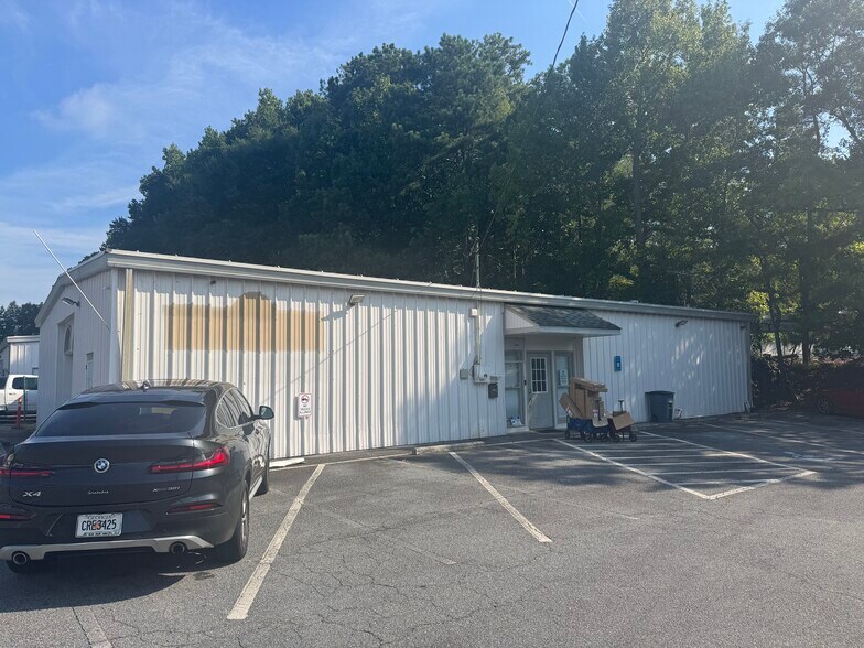 10400 Alpharetta St, Roswell, GA à louer - Photo du bâtiment - Image 2 de 4