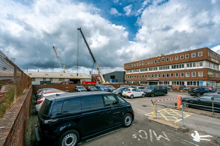 Kettering Ter, Portsmouth à louer - Photo du bâtiment - Image 2 de 3