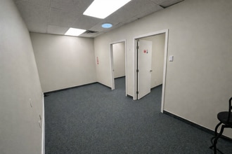 365 W 2nd Ave, Escondido, CA à louer Photo intérieure- Image 1 de 2