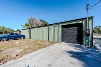 122 Louis Broer Rd, East Palatka, FL à louer Photo du bâtiment- Image 2 de 9