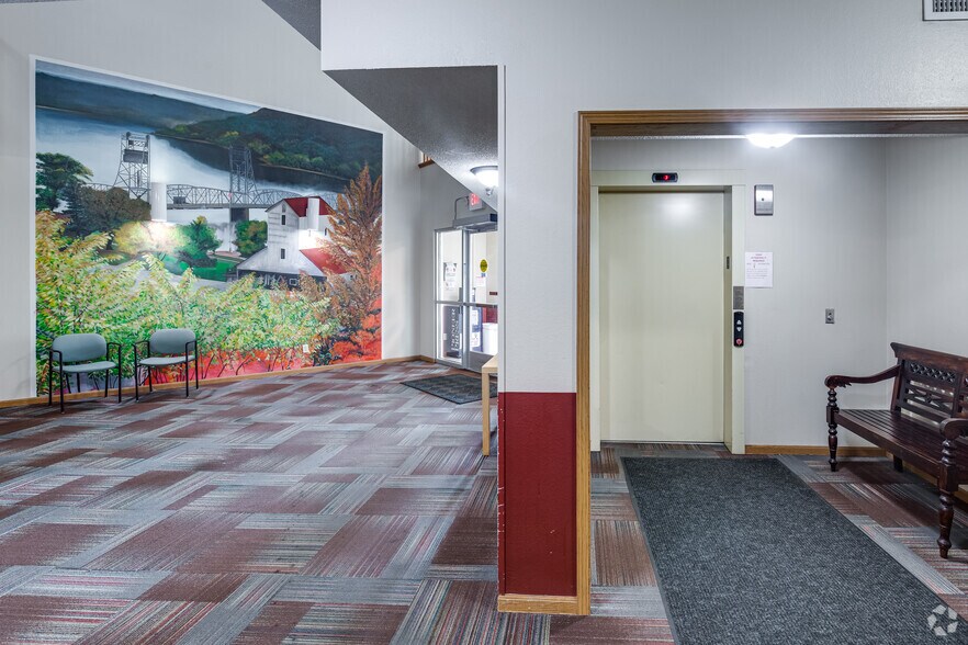 2225 Orleans St W, Stillwater, MN à vendre - Photo intérieure - Image 3 de 58