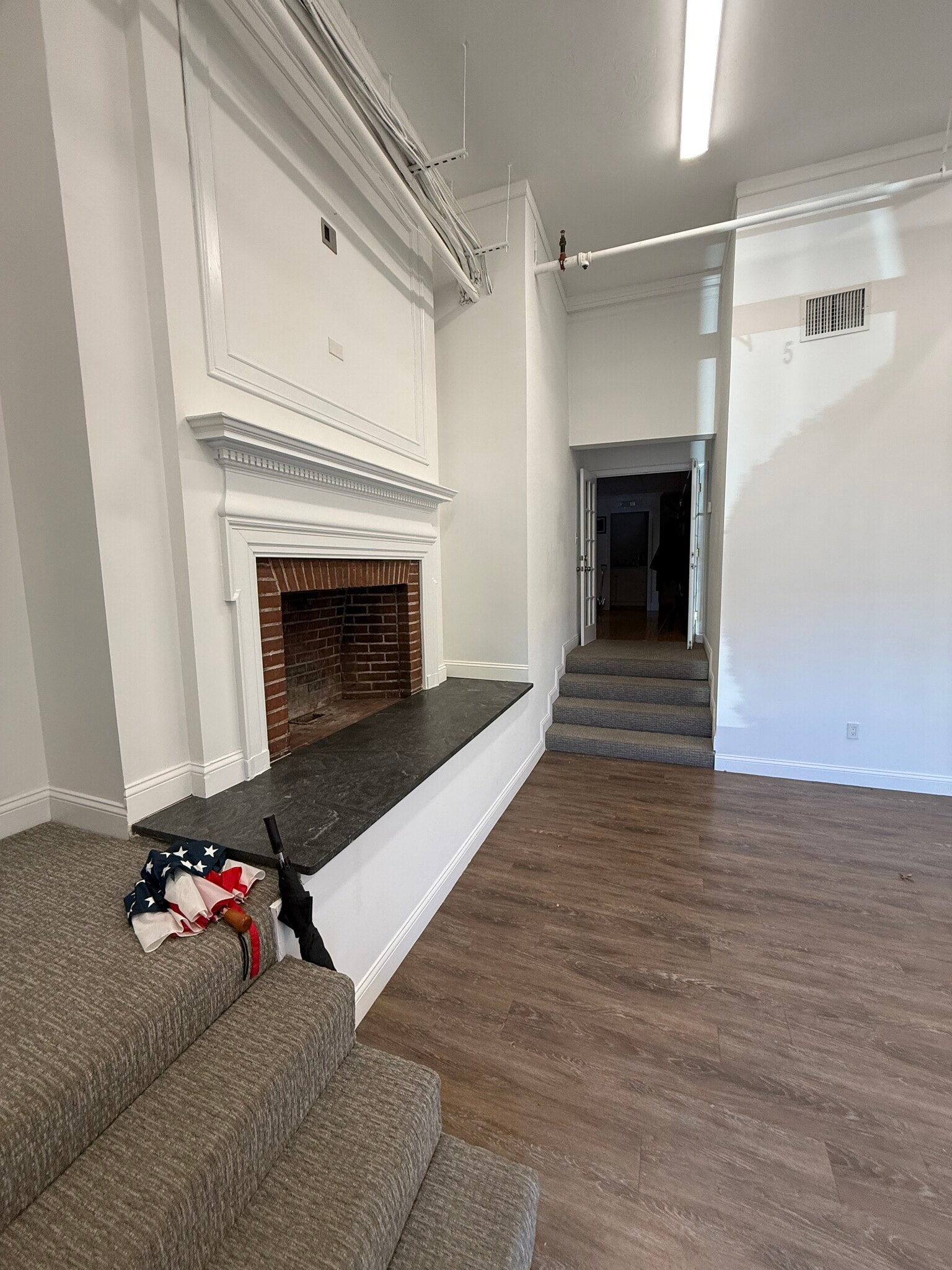 1280 Centre St, Newton, MA à louer Photo intérieure- Image 1 de 5