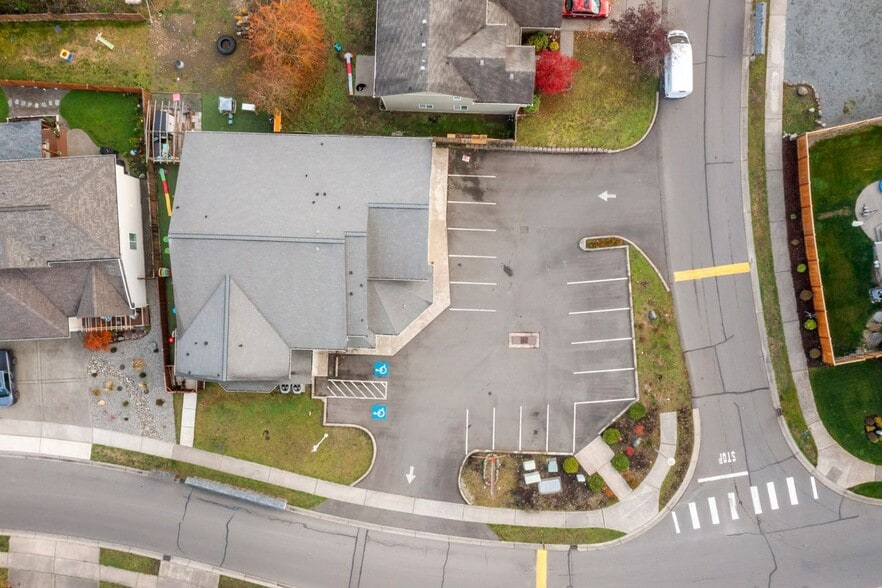 20503 193rd Ave E, Orting, WA for sale - Interior Photo - Image 3 of 21