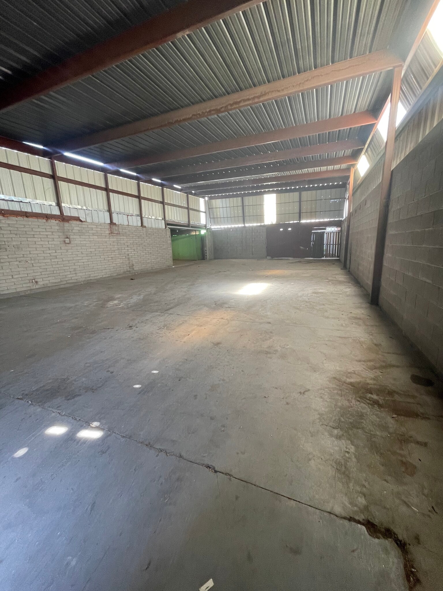 9235 N 13th Ave, Phoenix, AZ for lease Interior Photo- Image 1 of 2