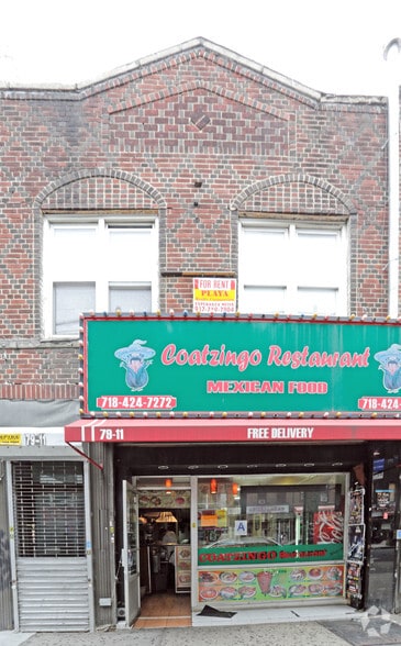 79-11 Roosevelt Ave, Jackson Heights, NY à louer - Photo du bâtiment - Image 2 de 5
