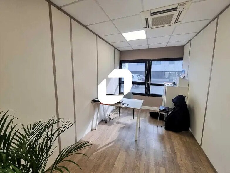 119 Rue Michel Aulas, Limas à louer - Photo intérieure - Image 1 de 6