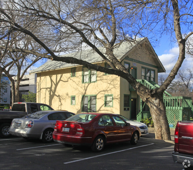 609 Wood St, Austin, TX for sale - Building Photo - Image 1 of 1