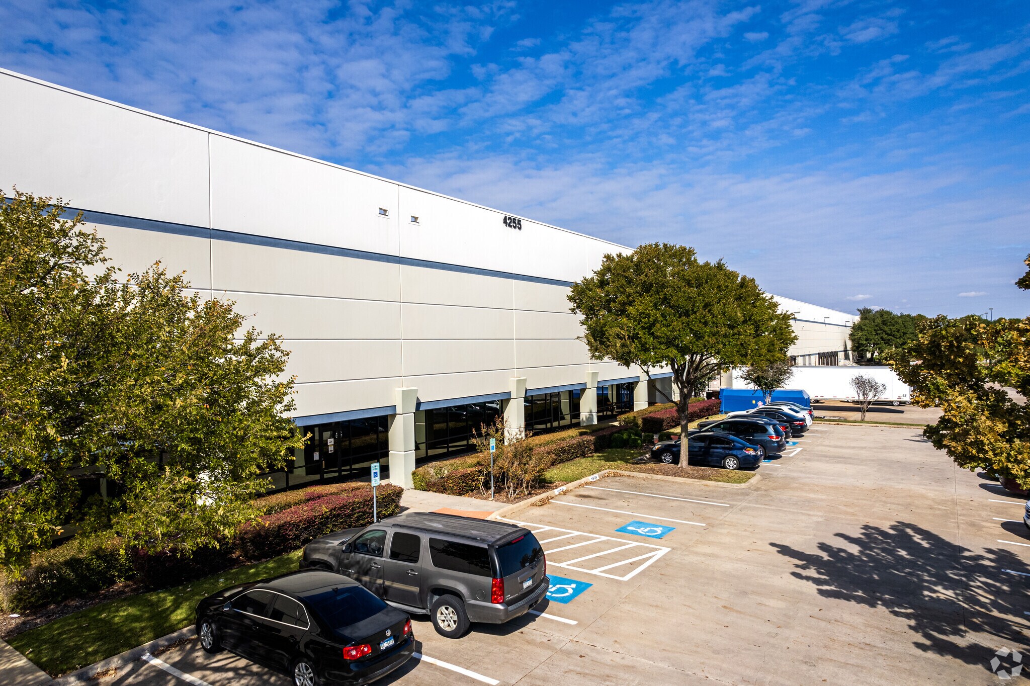 4255 Patriot Dr, Grapevine, TX à vendre Photo du bâtiment- Image 1 de 1