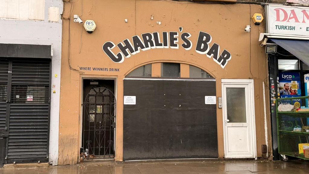 247 Barking Rd, Londres à louer Photo principale- Image 1 de 4