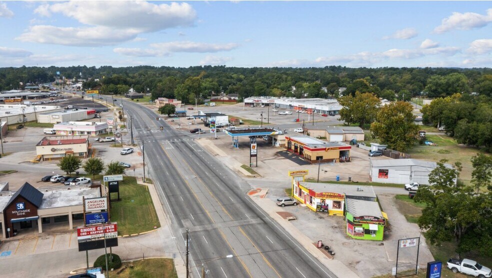 508 S Timberland Dr, Lufkin, TX à vendre - Photo du bâtiment - Image 2 de 11