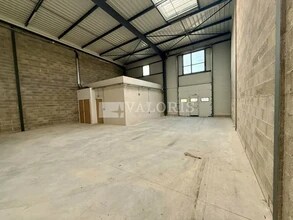 Flex in Saint-Quentin-Fallavier for lease Interior Photo- Image 1 of 3
