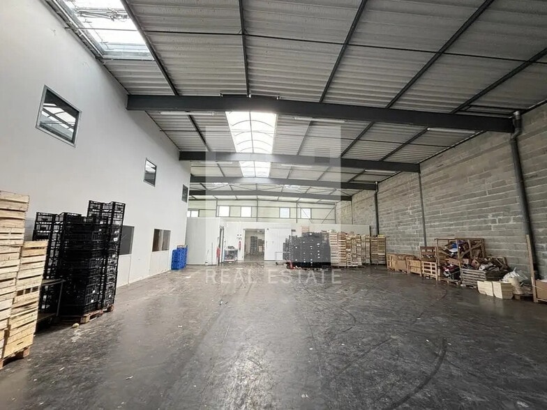 Bureau dans Saint-Priest à louer - Photo intérieure - Image 3 de 8