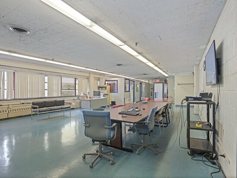 4341 Bullard Ave, Bronx, NY à louer - Photo intérieure - Image 2 de 7