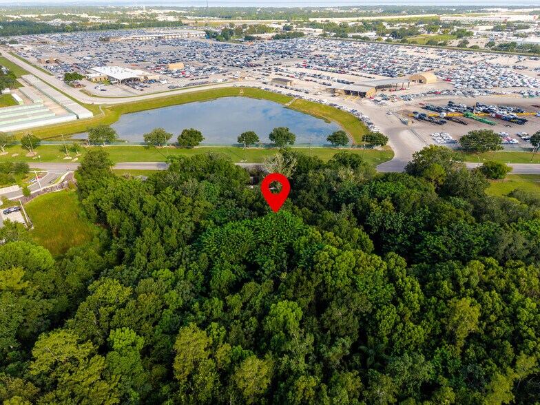 923 Marshall Farms Rd, Ocoee, FL à vendre - Photo principale - Image 1 de 6