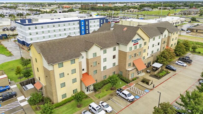 Plus de détails pour 2700 Port Plaza Dr, Port Arthur, TX - Services hôteliers à vendre