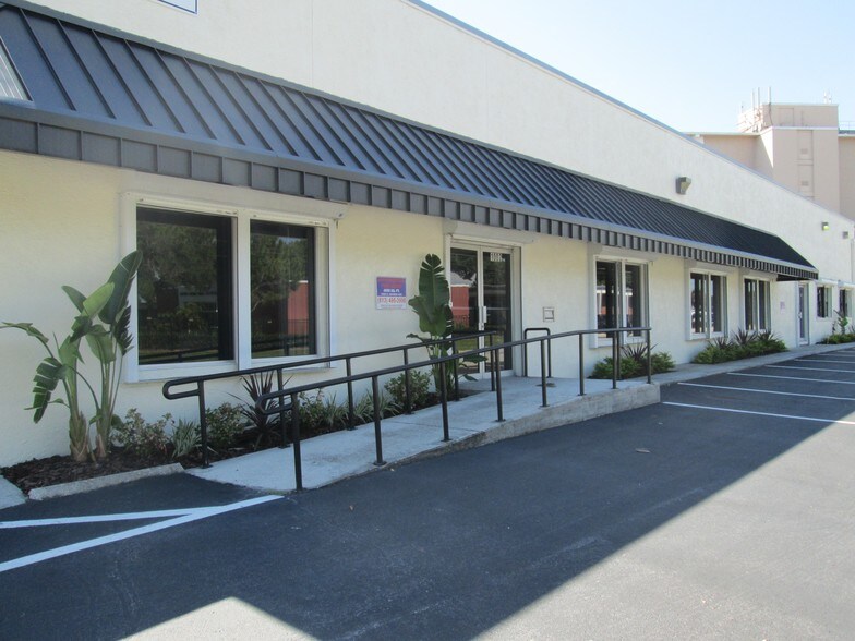 1002 S Church Ave, Tampa, FL à louer - Photo du bâtiment - Image 3 de 10