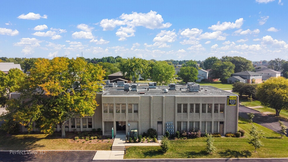 507 W Kendall Dr, Yorkville, IL for lease - Building Photo - Image 1 of 23