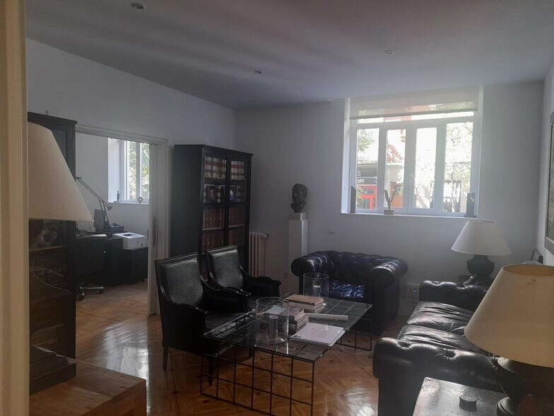 Immeuble residentiel dans Madrid, Madrid à vendre - Photo intérieure - Image 1 de 3