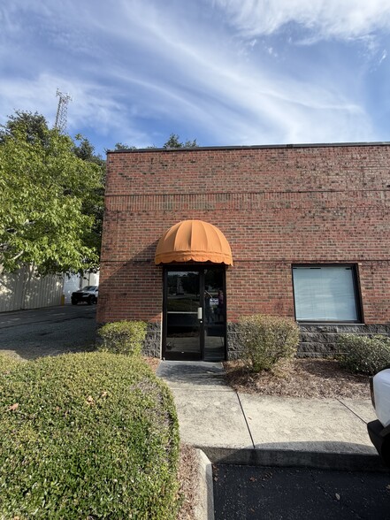 6700 Netherlands Dr, Wilmington, NC for lease - Building Photo - Image 1 of 4