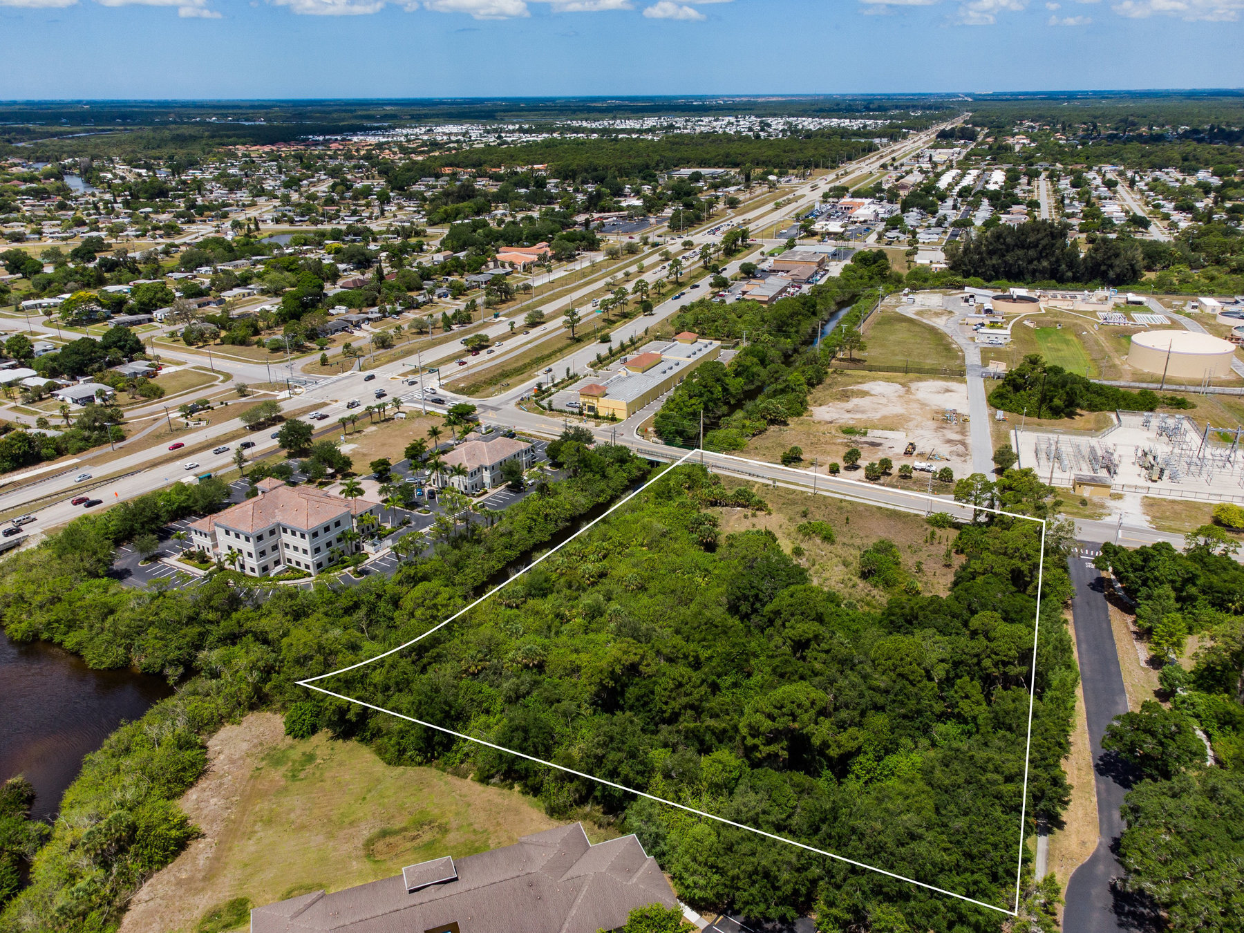 5690 Pan American Blvd, North Port, FL à vendre Photo du bâtiment- Image 1 de 1