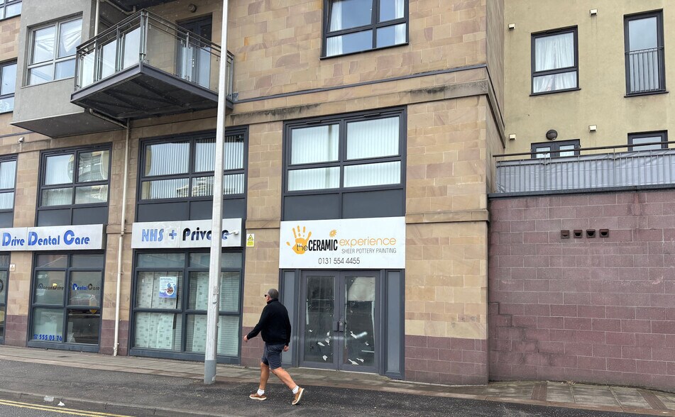 110-120 Ocean Dr, Edinburgh à louer - Photo du bâtiment - Image 1 de 2