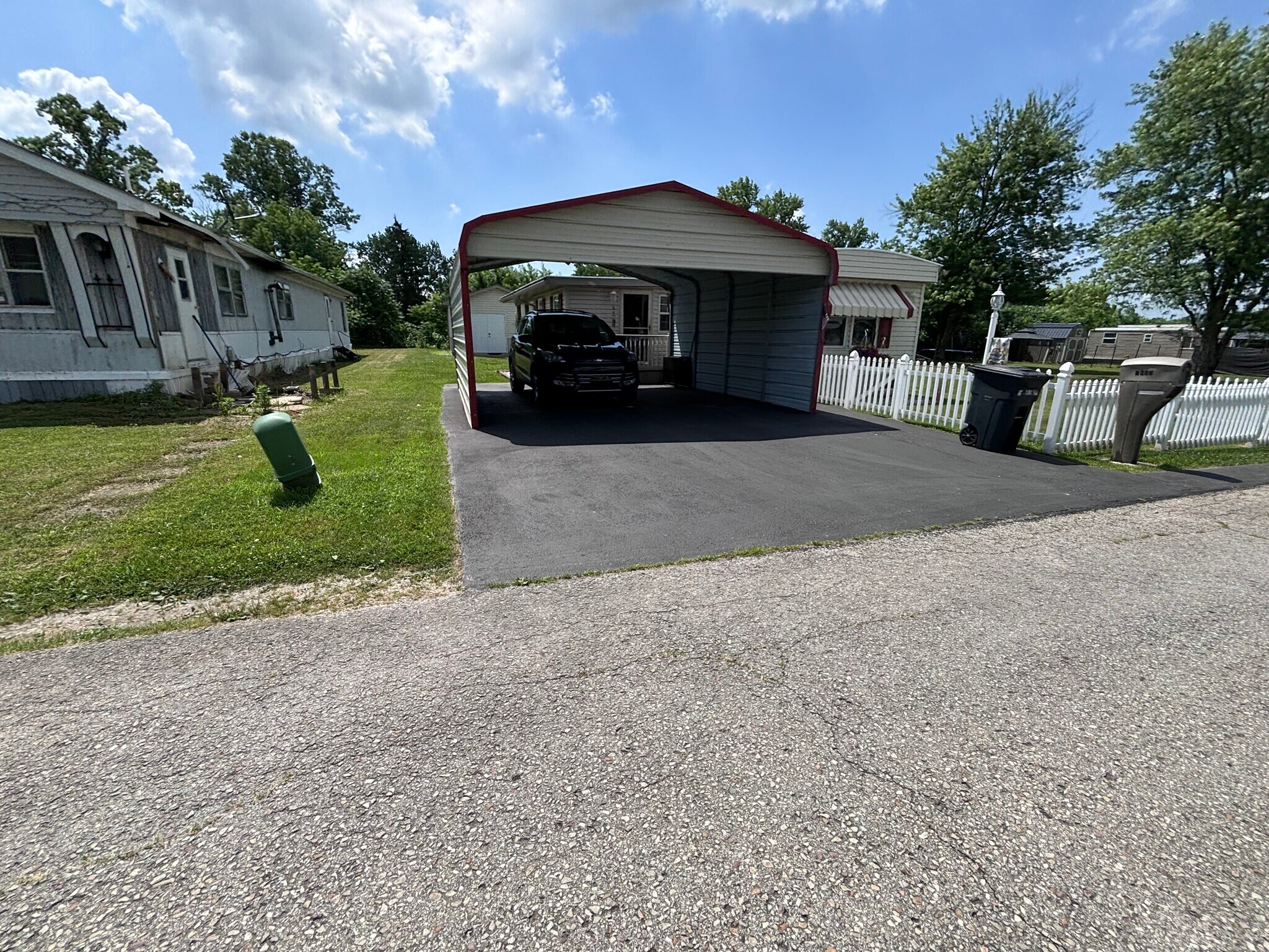 1 Clearfield Dr, Penn, PA à louer Photo principale- Image 1 de 11