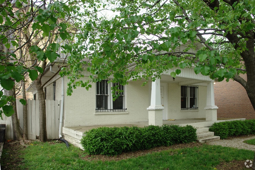 49 Music Sq E, Nashville, TN for lease - Building Photo - Image 3 of 4