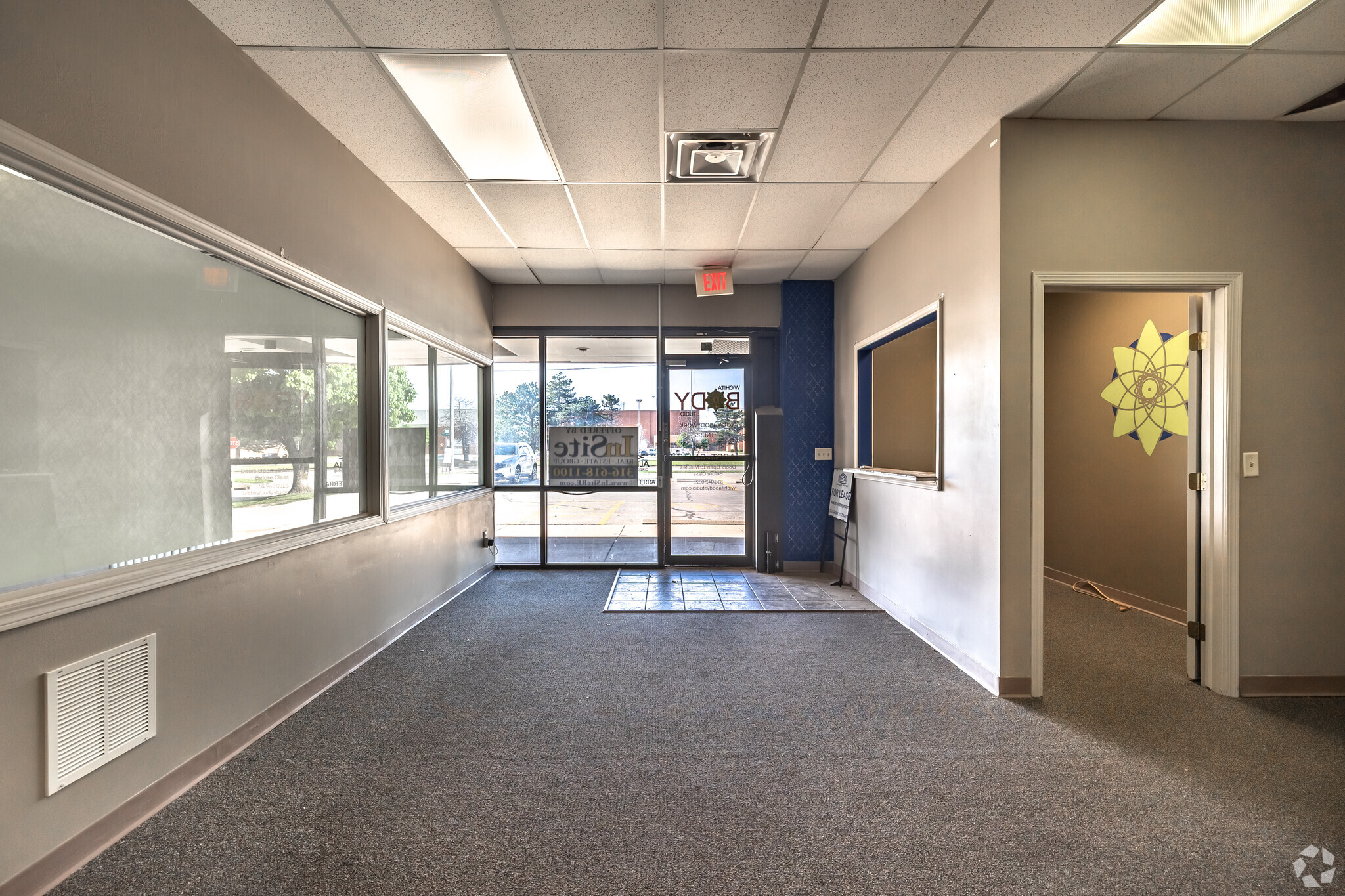 4800 W Maple St, Wichita, KS for lease Interior Photo- Image 1 of 4