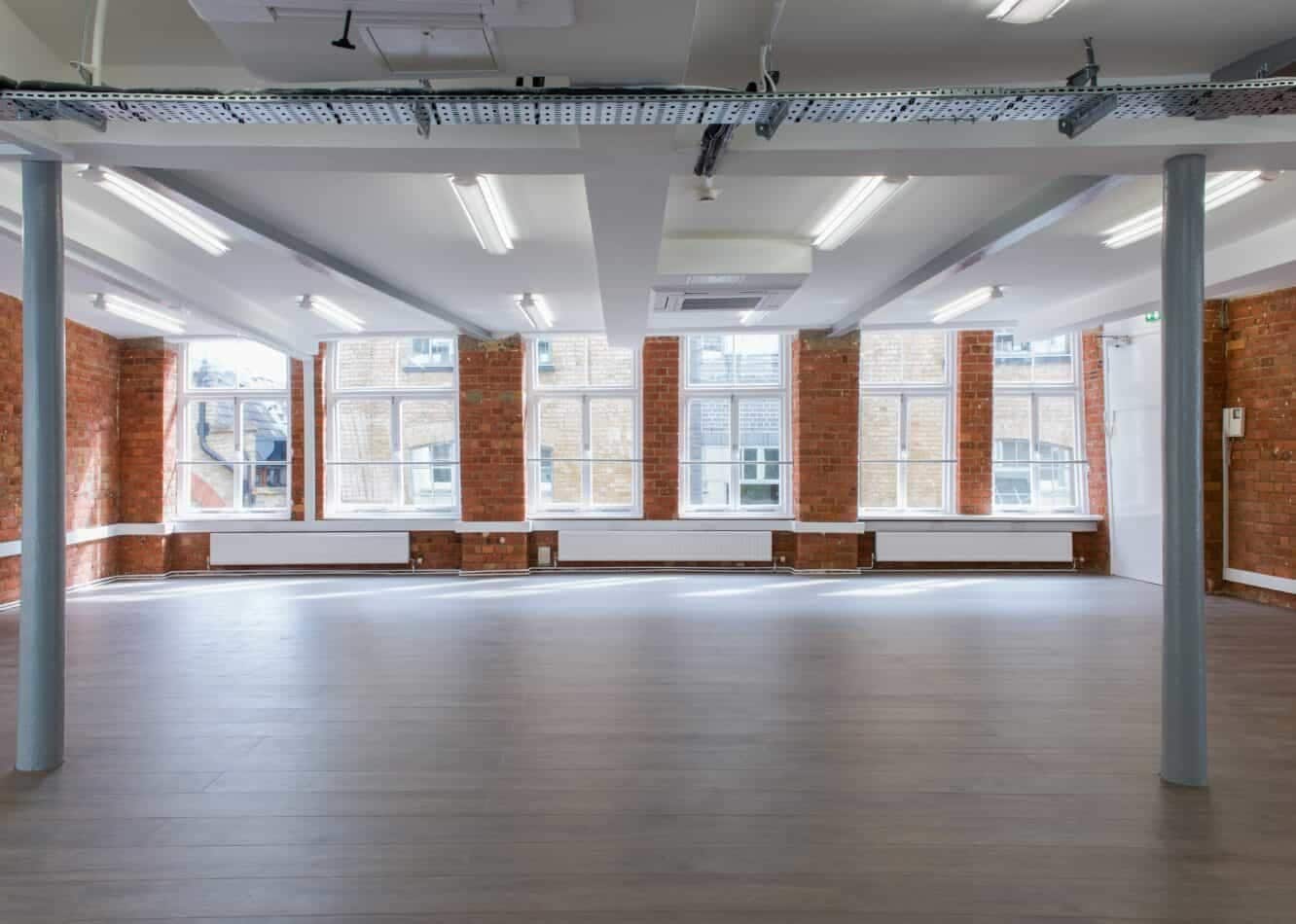 13-19 Vine Hl, London for lease Interior Photo- Image 1 of 2