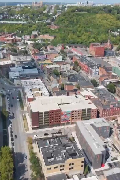 2014 Elm St, Cincinnati, OH à vendre - Vidéo sur l’inscription commerciale - Image 2 de 8