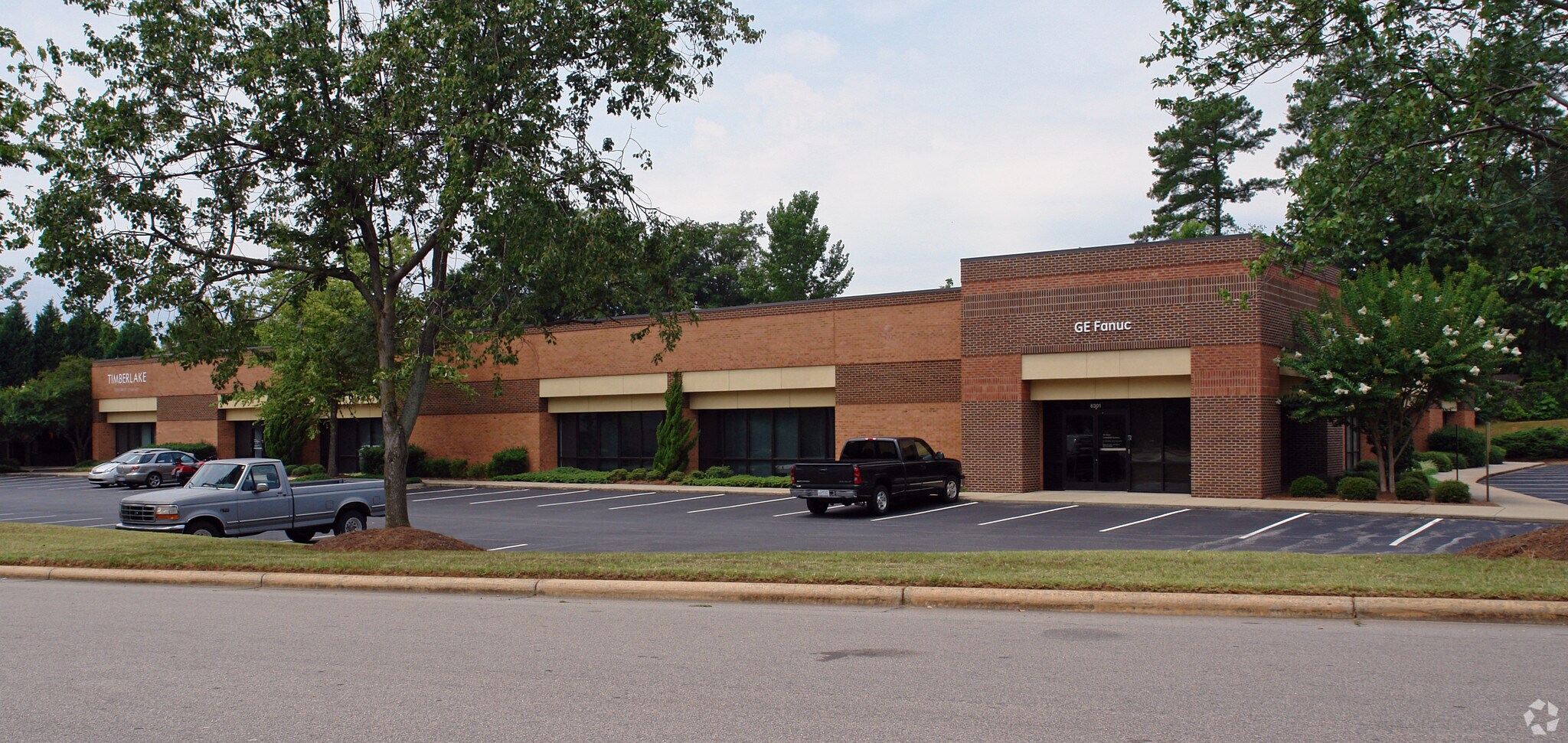 6301-6307 Chapel Hill Rd, Raleigh, NC for lease Primary Photo- Image 1 of 4