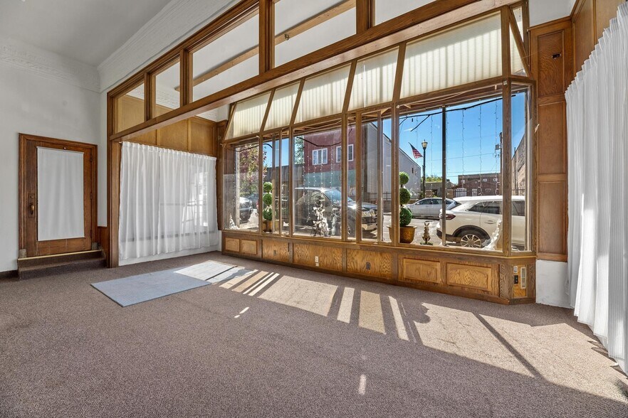 216 E Aurora St, Ironwood, MI for sale - Building Photo - Image 2 of 11