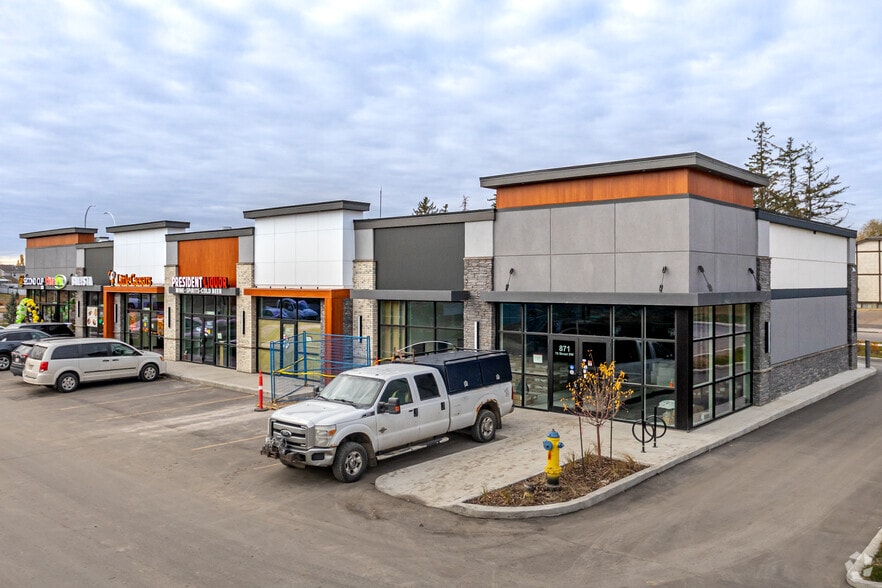 811 75 St SW, Edmonton, AB à vendre - Photo principale - Image 1 de 1