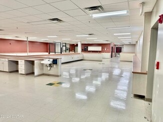 Plus de détails pour 2214 Osborne St, Humboldt, TN - Bureau à vendre