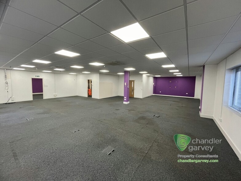 Bell Ln, Amersham for lease - Building Photo - Image 3 of 14