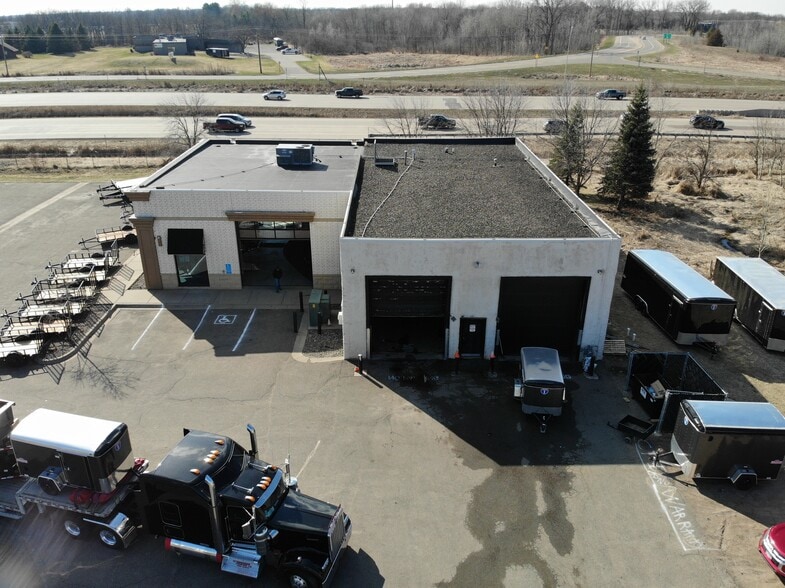 9541 152nd Ave NE, Forest Lake, MN for sale - Building Photo - Image 3 of 11