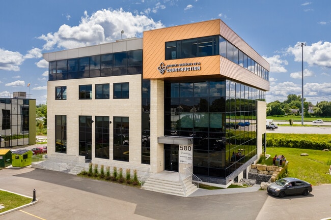 More details for 580 Boul Du Curé-Boivin, Boisbriand, QC - Office for Lease