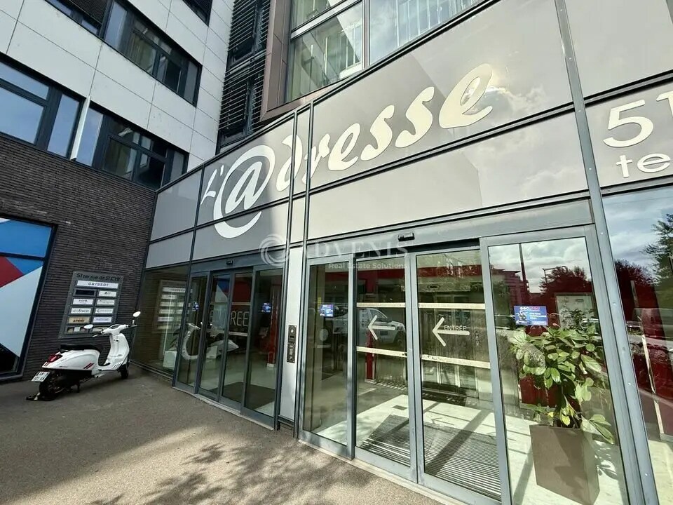 Bureau dans Lyon à louer Photo du bâtiment- Image 1 de 5